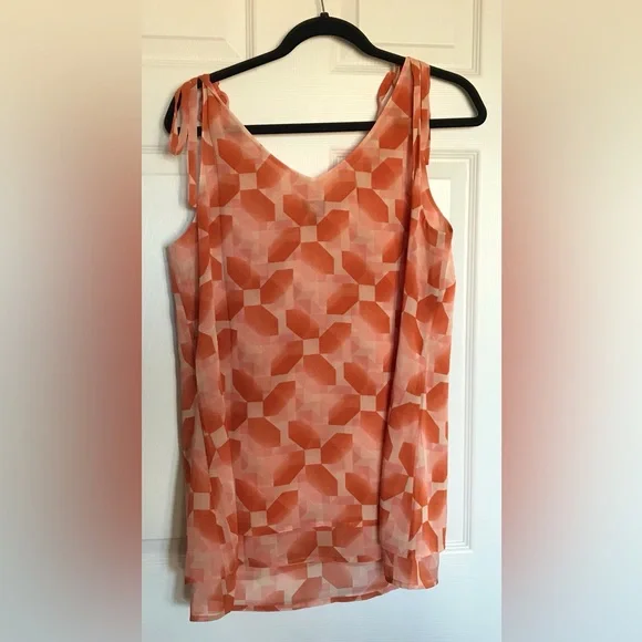 Cabi Pinwheel Top - Picture 3 of 7